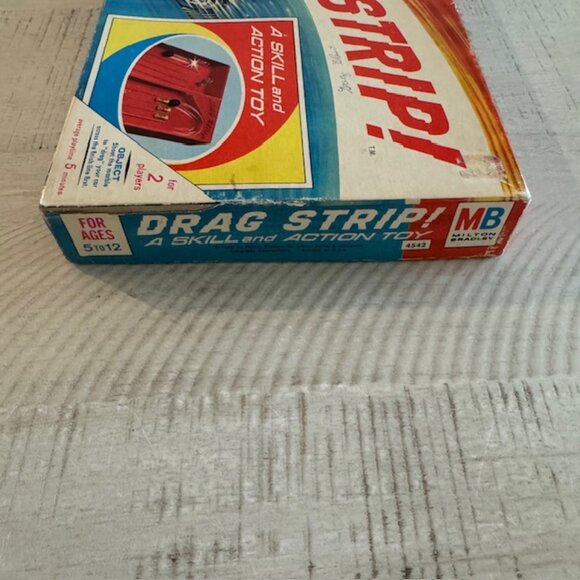 Rare, vintage 1965 Milton Bradley Drag Strip #4542 - Picture 8 of 9